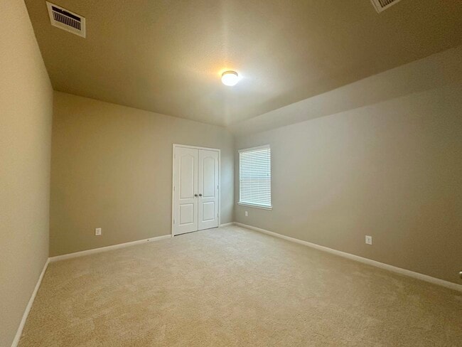 Building Photo - 25981 N Kings Mill Ln
