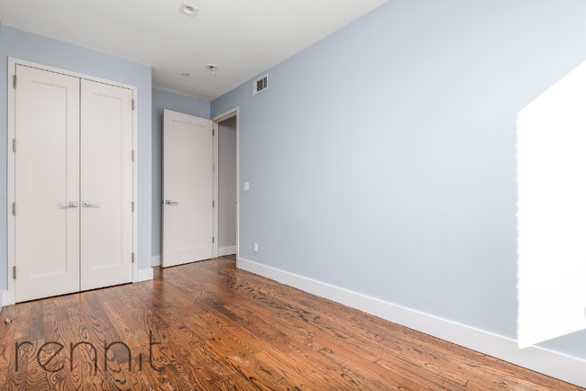 Building Photo - 573 Van Buren St