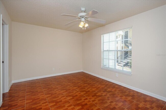 Building Photo - 1083 S Hiawassee Rd