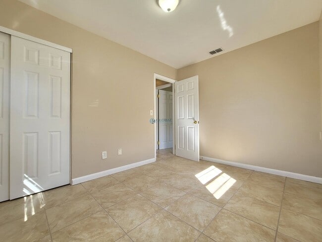 Building Photo - Charming 3-Bed, 2-Bath Home with Pool!