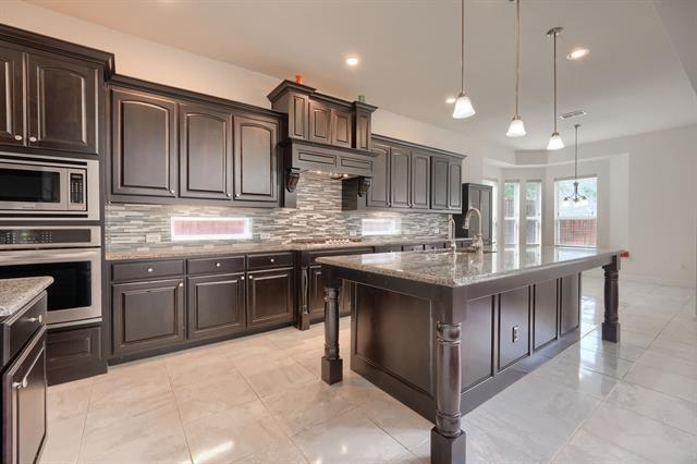 Building Photo - 12990 Lourdes Ln
