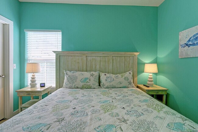 Building Photo - 1617 S Station St