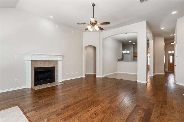 Building Photo - 653 White Rock Dr