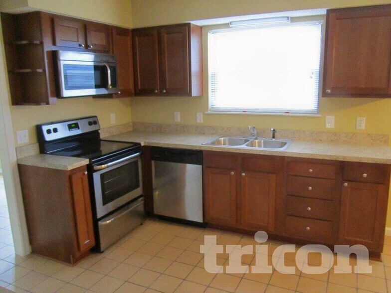 Building Photo - 4171 Dunraven Ln