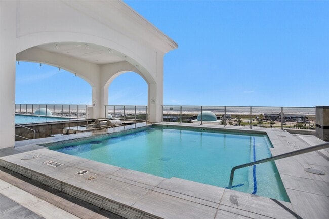 Building Photo - 500 Seawall Blvd