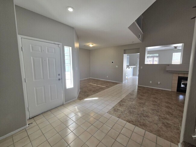 Building Photo - 2757 Trotwood Ln