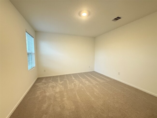 Building Photo - 16802 Old Wagon Wy