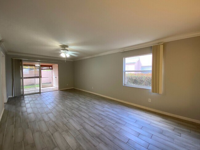 Building Photo - ANNUAL RENTAL - 2 BED/2BATH CONDO - THE MANOR AT MORTON GROVE
