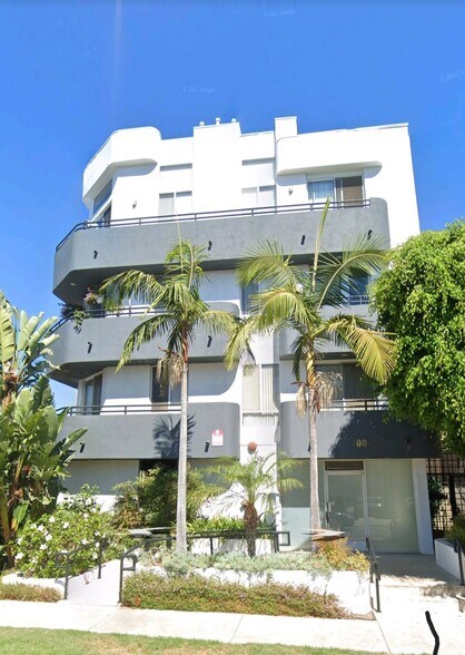 Building Photo - 100 S Hayworth Ave