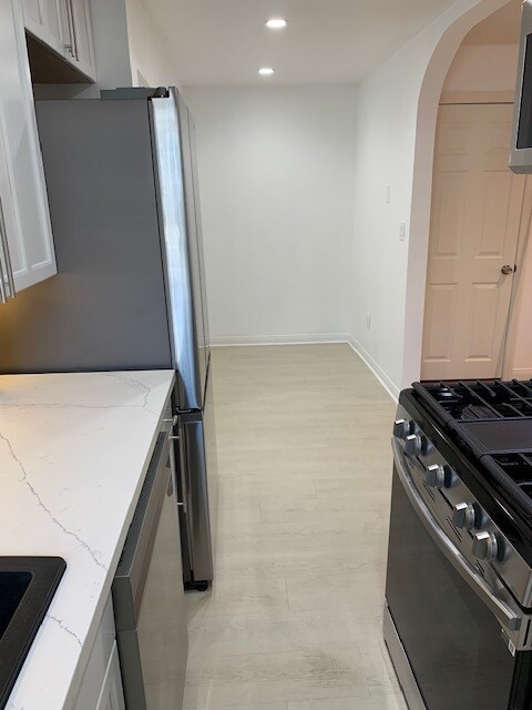 Building Photo - 1260 N Detroit St