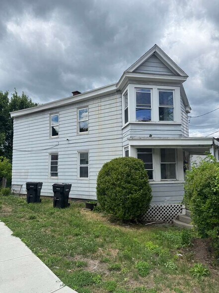 Building Photo - 305 Jackson St