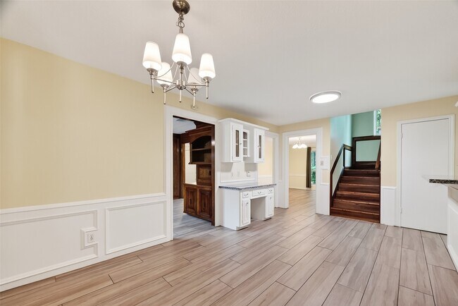 Building Photo - 13618 Jessica Ln