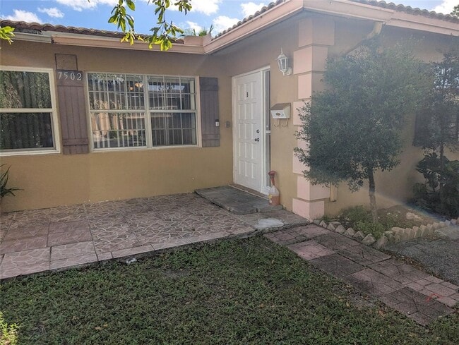 Primary Photo - 7502 NW 44th Ct