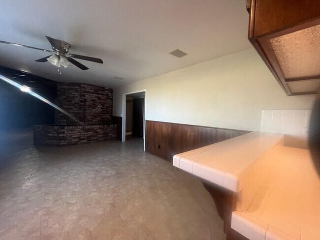 Building Photo - Nothing but short of Amazing - 3 Bedroom home!