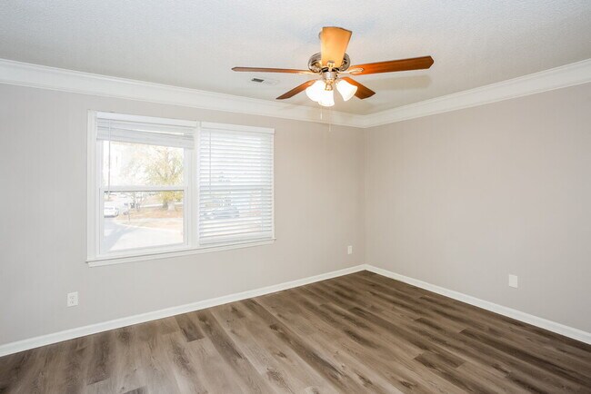 Building Photo - 9147 Moss Cove Ct