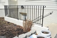 Building Photo - 7582 Venture Dr