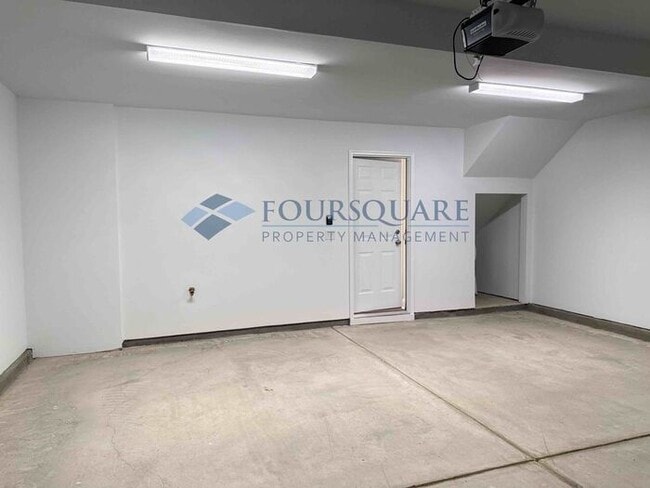 Building Photo - Bright End-Unit 3-Bed / 2.5-Bath Townhome with Flex Space, Gourmet Kitchen & 2-Car Garage – Walka...