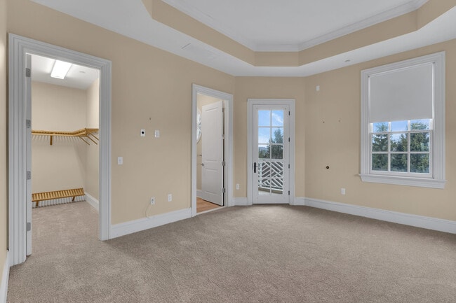 Building Photo - 1021 Oval Rd