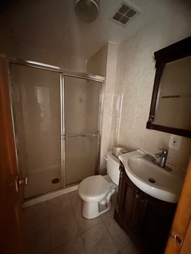 Building Photo - 854-855 55th St