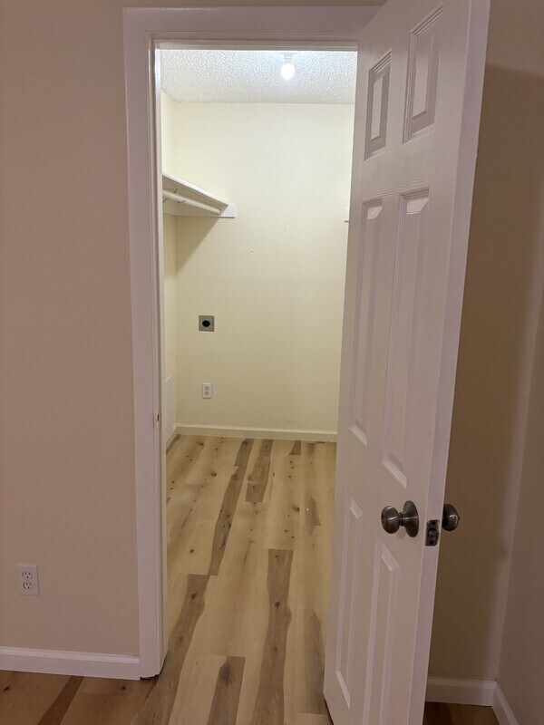 Building Photo - 3620 Verde Dr