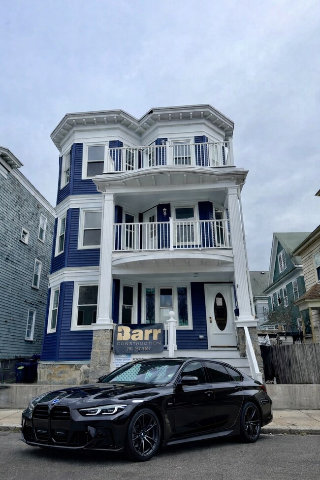 Building Photo - 24 Dawes St