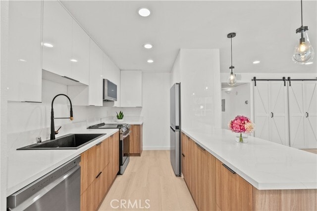 Building Photo - 23675 Park Capri