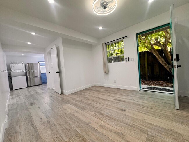 Building Photo - 277 NE 55th St