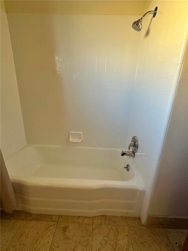 Building Photo - 17458 Fontlee Ln
