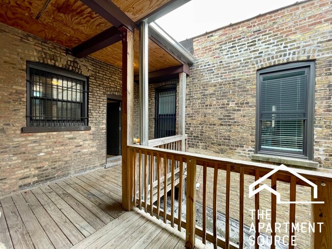 Building Photo - 3401 W Fullerton Ave