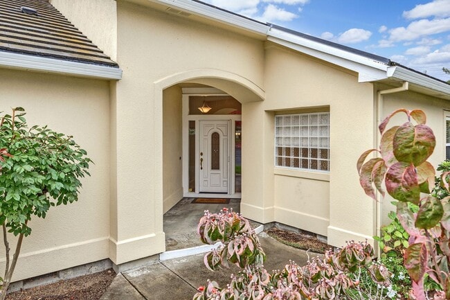Building Photo - Alder Creek Estates Home available**Gated ...