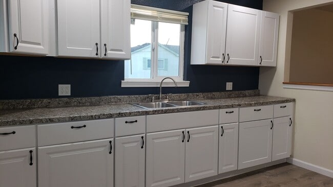 Building Photo - New Single-Family Home in McKinleyville- P...