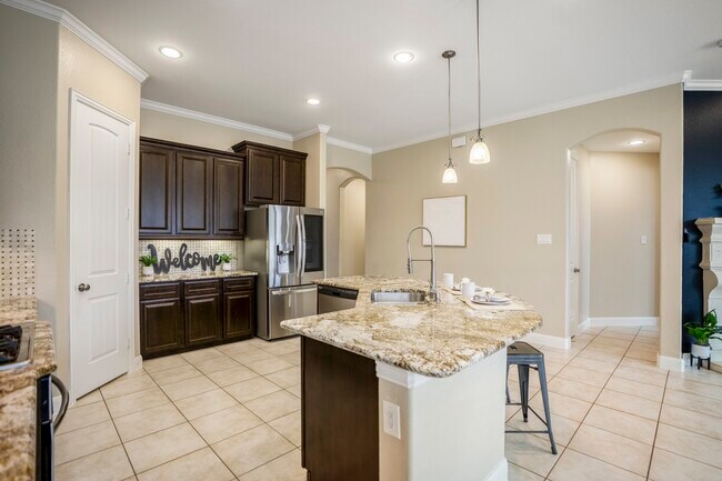 Building Photo - 22310 Taren Ct