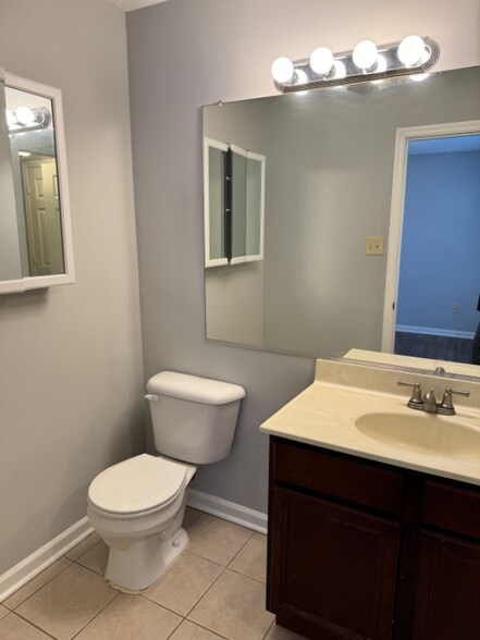 Building Photo - 481 Fox Harbour Dr