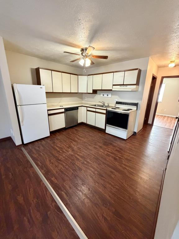 Building Photo - 1819 Gracewoods Dr