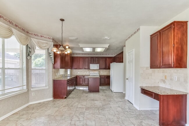 Building Photo - 8811 Earnestwood Dr