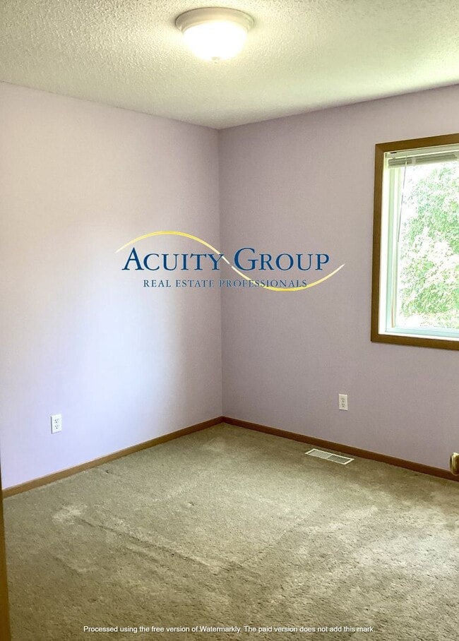 Building Photo - 2BR, 2BA Otsego Townhome for Rent