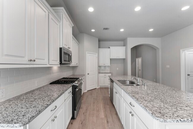Building Photo - 156 Buckeye Dr