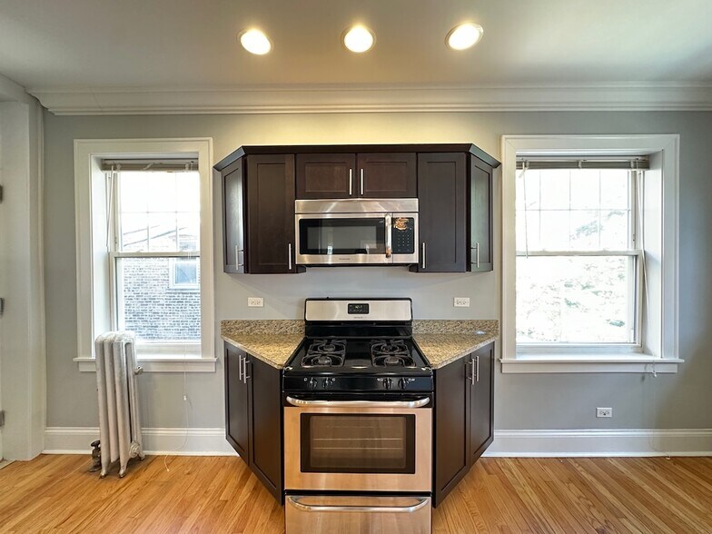 Building Photo - 4414 N Rockwell St