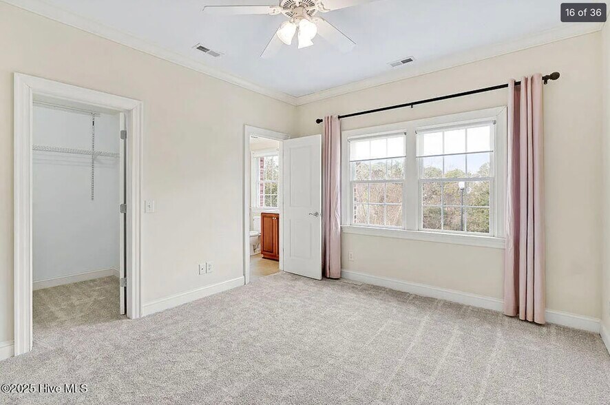 Building Photo - 3347 Jasper Pl