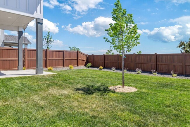 Building Photo - Brand New Home In Boise!