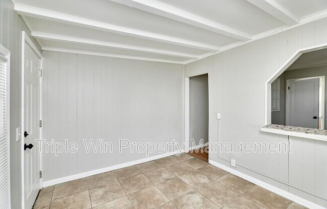 Building Photo - 10315 St Arthur Ln