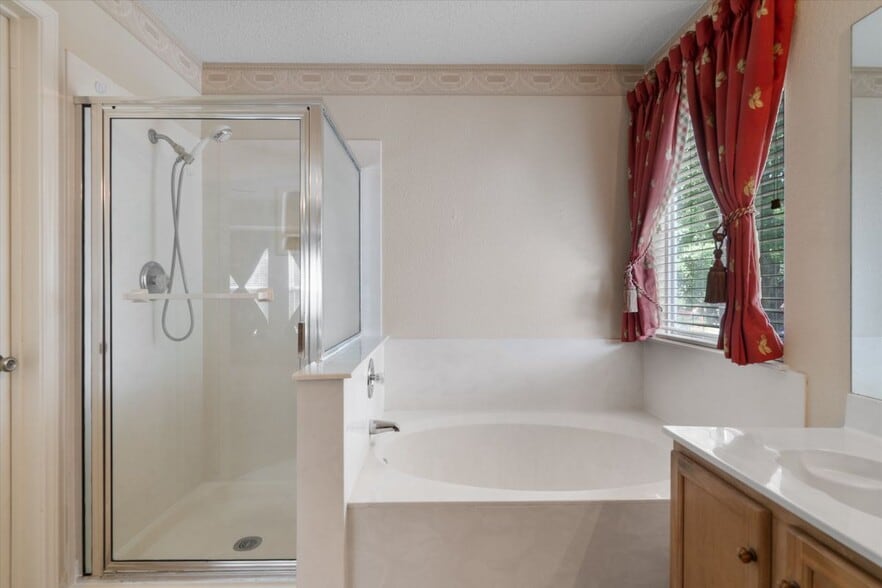 Building Photo - 16303 Ascent Cove