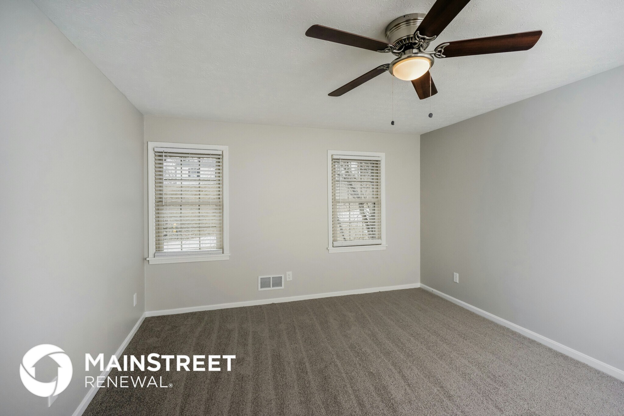 Building Photo - 9109 Lakeridge Dr