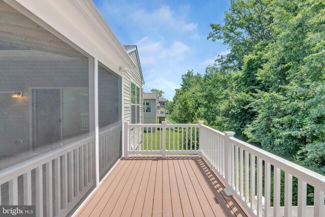 Building Photo - 8008 Hubble Dr