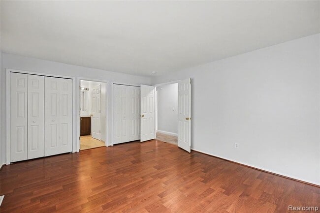 Building Photo - 12800 Daily Dr