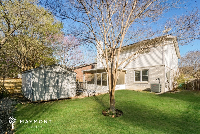 Building Photo - 15635 Legend Springs Dr