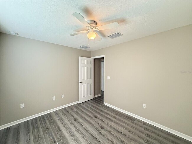 Building Photo - 13481 SW 60th Ave