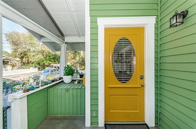 Building Photo - 1009 8th St N