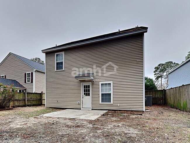 Building Photo - 8788 Red Oak Drive