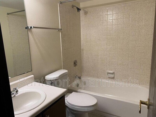 Primary Photo - 5411 Haymeadow Ln